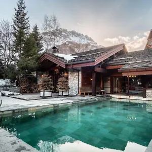 https://hotel-le-blizzard.hotels-rhonealpes.com